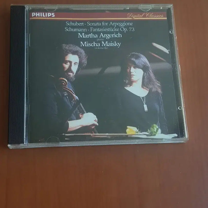 [BUNJANG] Martha Argerich &amp; Mischa Maisky Classical CD: Schubert &amp; Schumann Sonatas / 현악 실내악 마르타 아르헤리치 미샤 마이스키 슈베르트 아르페지오소나타 슈만 환상소곡 독일수입씨디 클래식cd 클래식시디 클래식씨디 Argerich Maisky