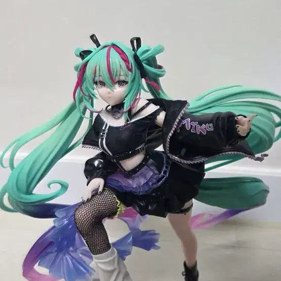 [BUNJANG] Sega Figure-ism Hatsune Miku Punk Figure / 세가 피규어리즘 하츠네 미쿠 펑크 피규어