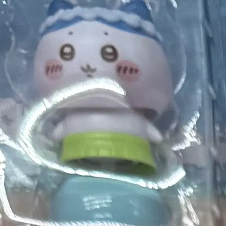 [BUNJANG] Chiikawa Hachiware Intersphere Shaking Mascot (Sealed) / (미개봉 현물)치이카와 영화 인어섬 흔들흔들 유라유라 하치와레