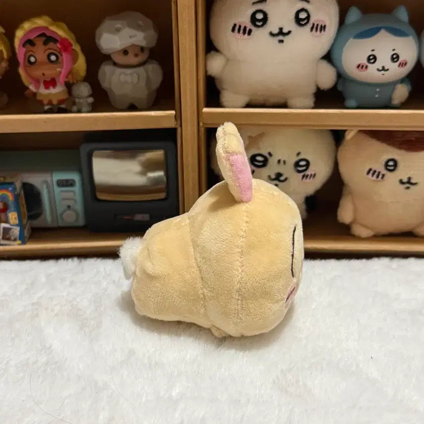 [BUNJANG] Cheekawa Usagi Lying Down Plush Gacha Toy / 치이카와 우사기 누워있는 우사기 인형가챠
