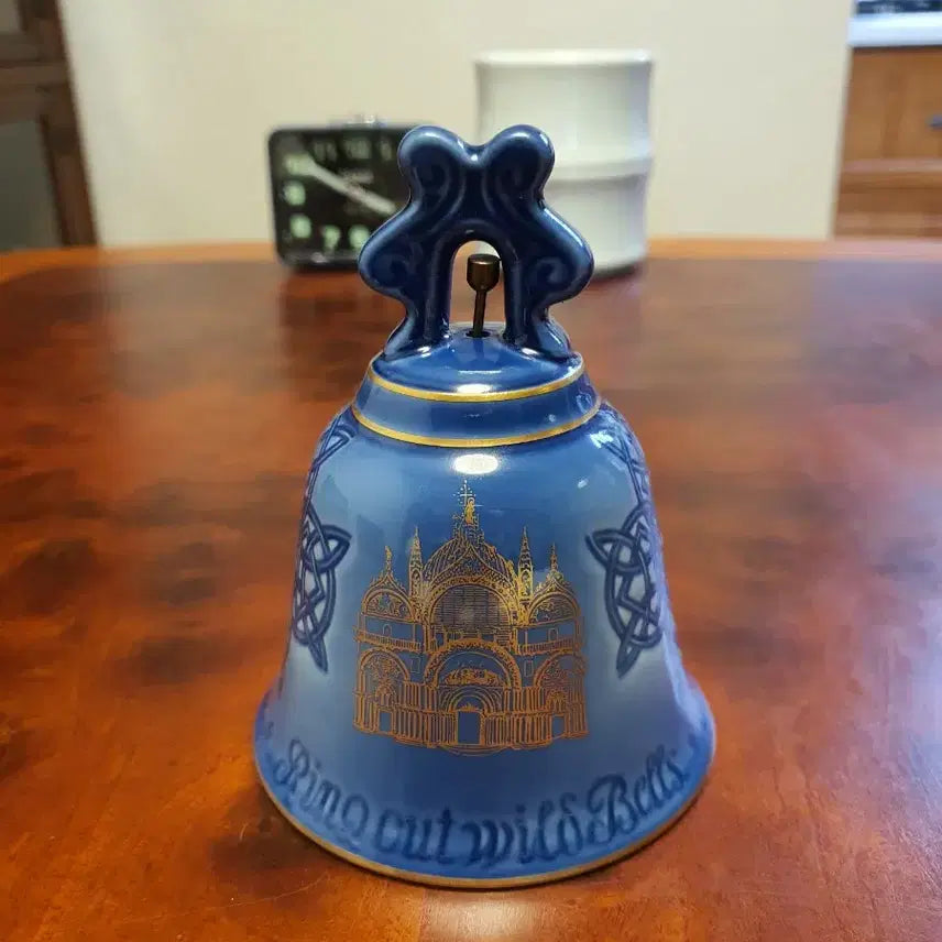 [BUNJANG] Vintage Bing &amp; Grøndahl Danish Porcelain Bell / 빈티지 덴마크 빙앤그뢴달 도자기벨