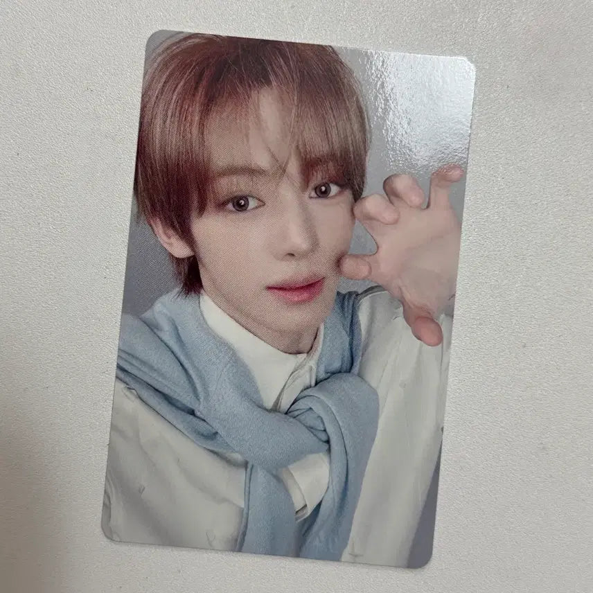 [BUNJANG] TWS Han Jin Japan Concert Shirt Photocard / 투어스 한진 일본 콘서트 셔츠 포카 - 현물