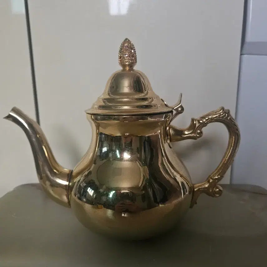[BUNJANG] Gilded Grapes Decor Teapot / 금도금 포도 장식 찻주전자
