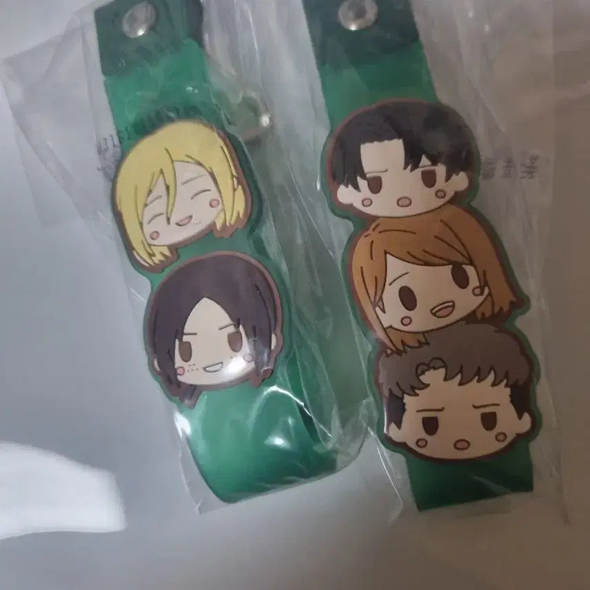 [BUNJANG] Attack on Titan Ichiban Kuji Strap Keychain 2 Types Bundle Set / 진격의거인 제일복권 스트랩 키링 2종일괄