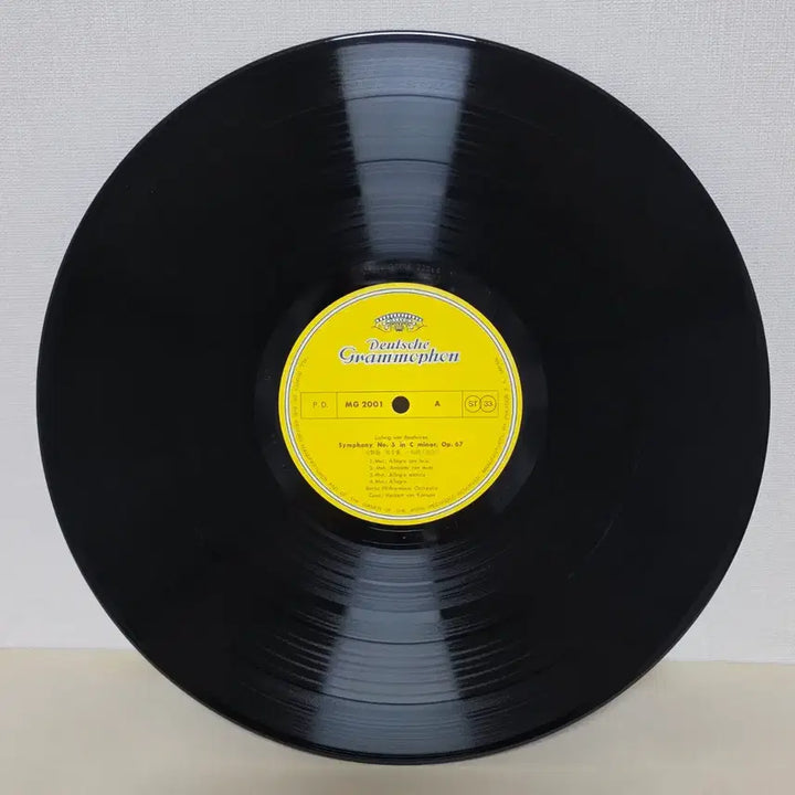 [BUNJANG] Herbert von Karajan Beethoven Symphony No. 5 "Fate" &amp; Schubert Symphony No. 8 "Unfinished" Classical LP / 베토벤: 교향곡 5번 &