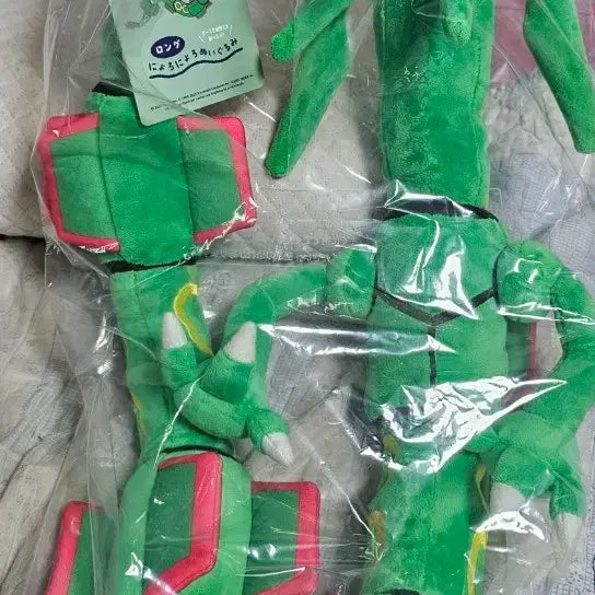 [BUNJANG] Pokemon Store Genuine Official Winding Dragonite Plush Toy / 구불구불 봉제인형 레쿠쟈 팝니다.
