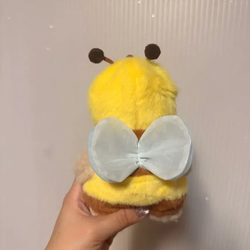 [BUNJANG] Teddy Tails Milk Tea Keychain XS with Bee Outfit / (새상품) 테디테일즈 밀크티키링xs/ 꿀벌옷