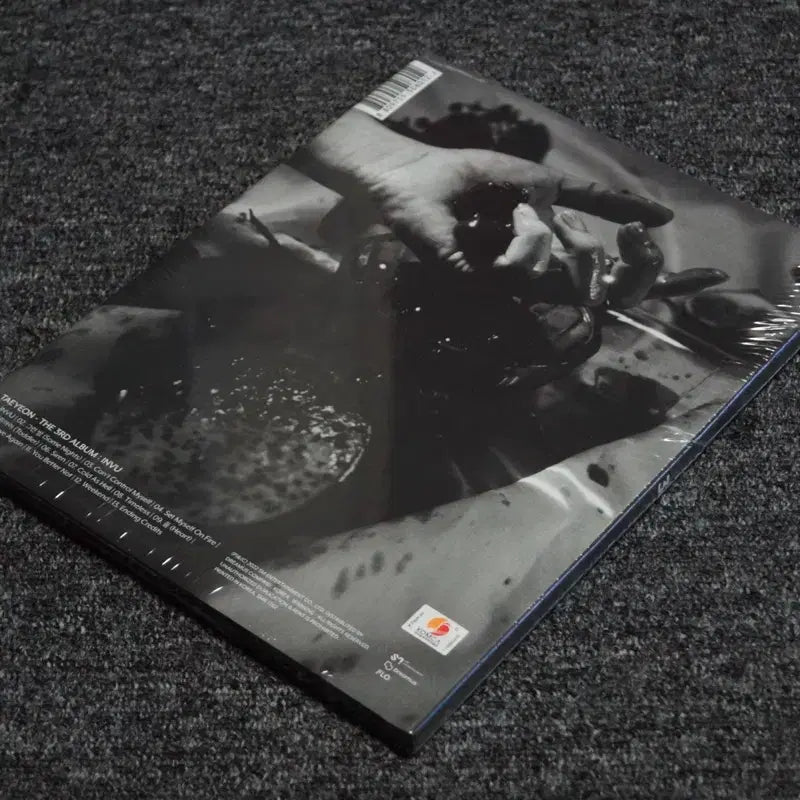 [BUNJANG] Taeyeon 3rd Album INVU [ENVY Ver.] Limited Edition Sealed / (미개봉) 태연 정규 3집 INVU [ENVY Ver.][한정판]