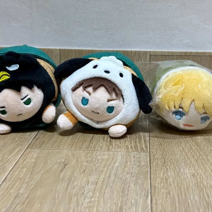 [BUNJANG] Attack on Titan Levi Eren Armin Sanrio Tsumu Bundle Set / 진격의거인 리바이 에렌 산리오 쯔무 일괄양도