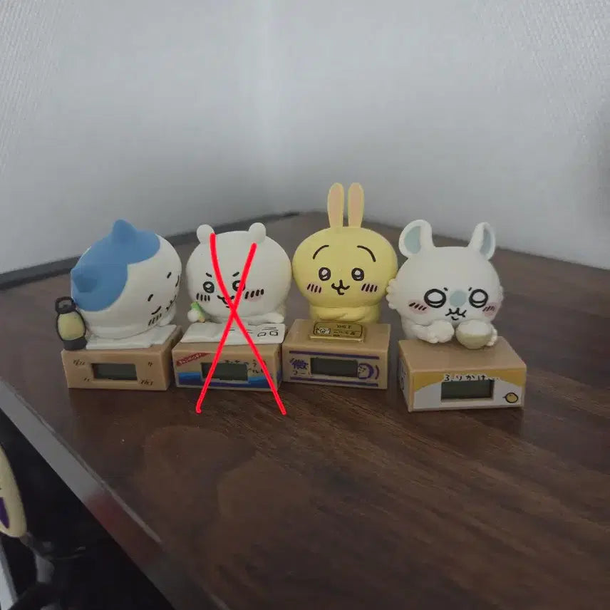 [BUNJANG] Chiikawa Character Desk Clock Figure Set (3 Pieces) / 치이카와 캐릭터 탁상 시계 피규어 3개 세트