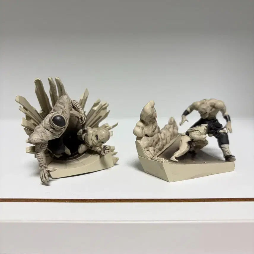 [BUNJANG] Dragon Ball Monochrome Figures Set (2 Types) / 드래곤볼 흑백피겨 2종 일괄