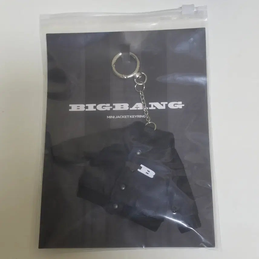 [BUNJANG] BIGBANG COSMOS MD Mini Jacket Keychain / 빅뱅 코스모스 MD 미니 자켓 키링