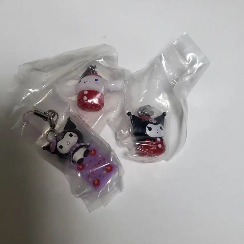 [BUNJANG] Sanrio Kuromi &amp; Cinnamoroll Strawberry &amp; Gyaru Keychain Bundle Set / 산리오 쿠로미, 시나모롤 가챠 일괄판매