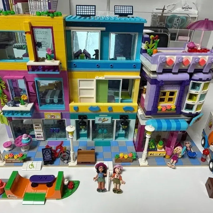 [BUNJANG] LEGO Friends 41704 Main Street Building Set / 레고 프렌즈 41704 메인 스트리트 빌딩