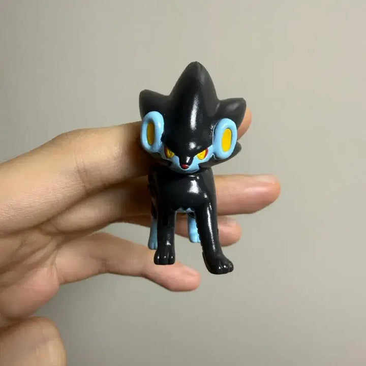 [BUNJANG] Pokemon Classic Luxray Moncolle Figure / 포켓몬스터 고전 렌트라 몬코레 피규어