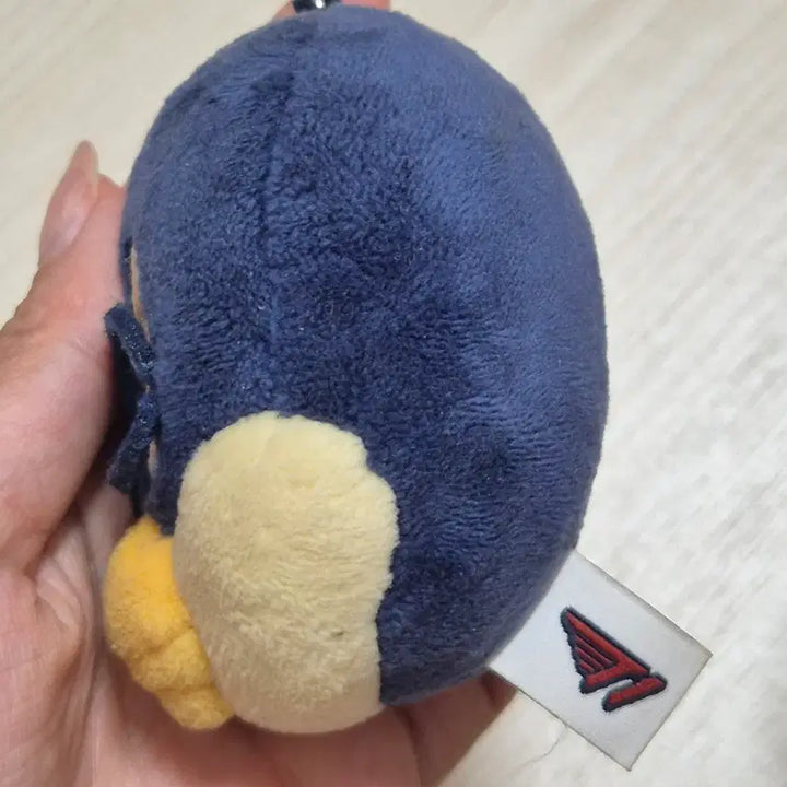 [BUNJANG] T1 Faker Penguin Keyring / T1 Faker 펭귄 키링 (사용감 있음)