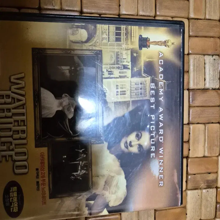 [BUNJANG] The 1944 Academy Award Winning Film "Waterloo Bridge" DVD / 예수 DVD (아카데미 작품상 수상)