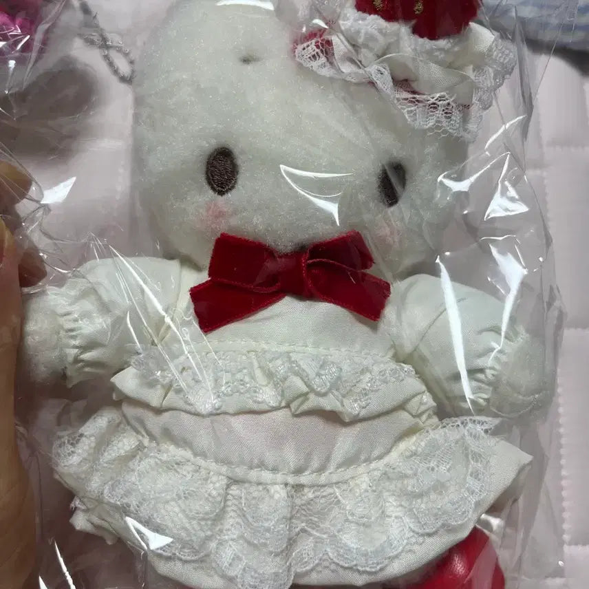 [BUNJANG] Sanrio Sweet Cake Marron Cream Plush / 산리오 스위트케이크 마론크림인형 새상품
