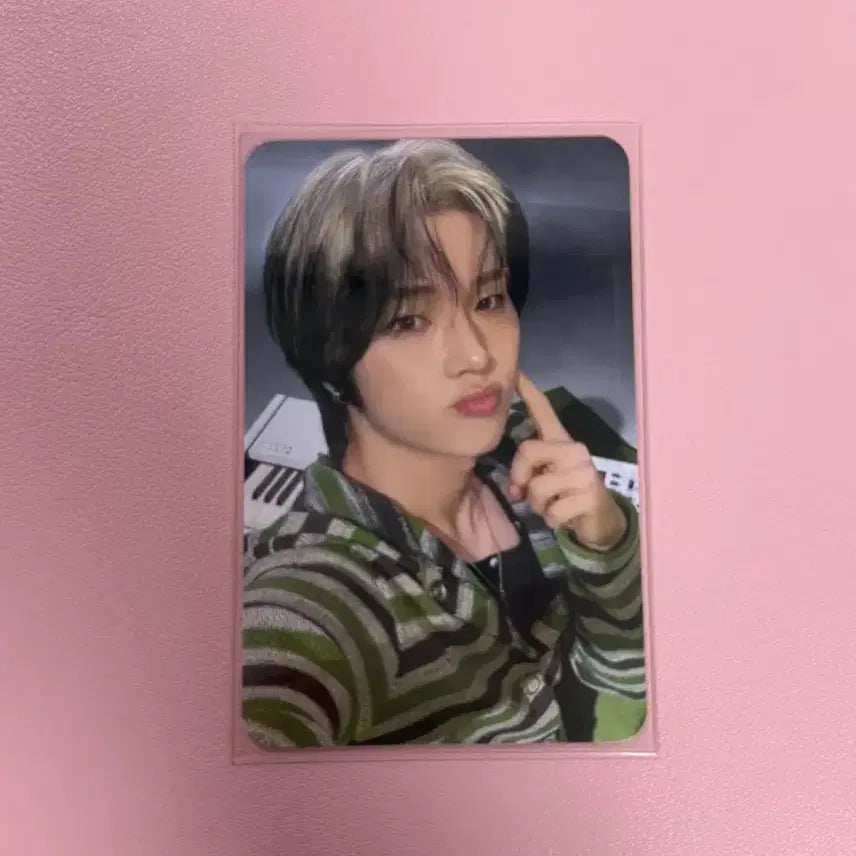 [BUNJANG] Xdinary Heroes XH Dead End Shanghai Fansign Instrument Photocard Jeongsu / 엑스디너리히어로즈 엑디즈 데드앤드 상하이 팬싸 악기 포카 정수