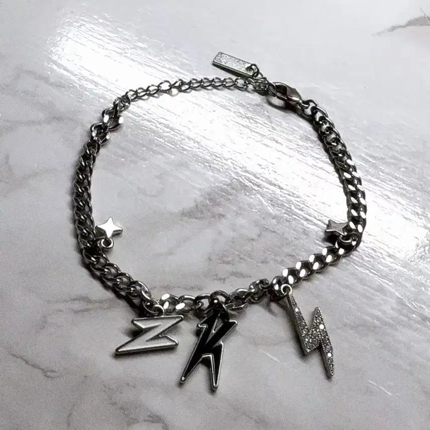 [BUNJANG] Stray Kids Magic School MD Bracelet / 스트레이키즈 스키즈 매직스쿨 엠디 팔찌 양도