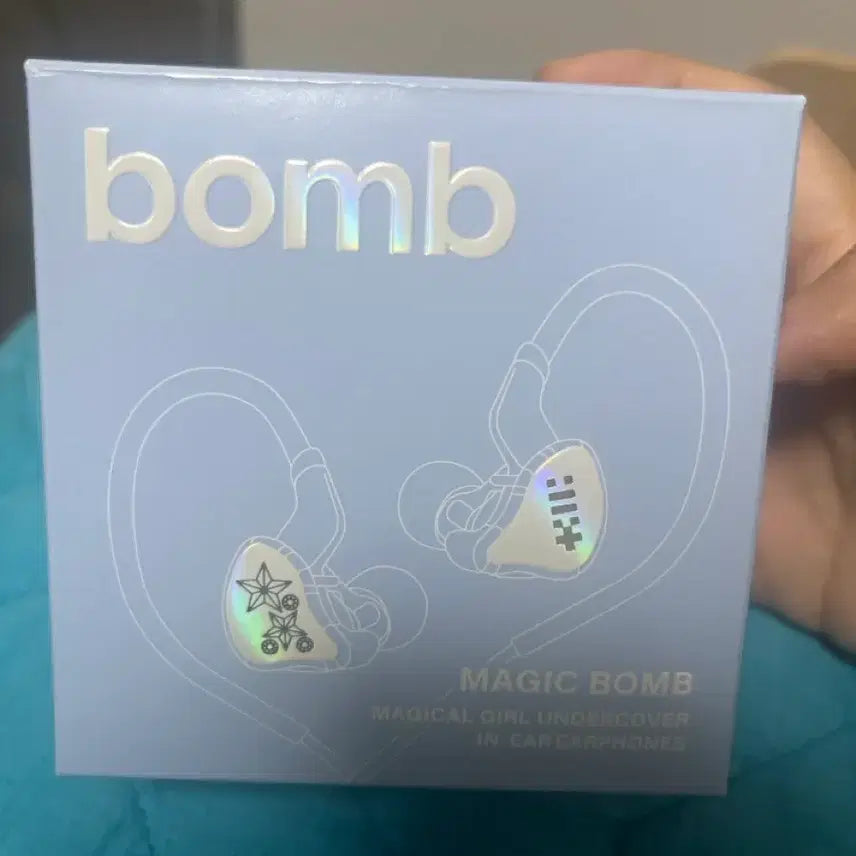 [BUNJANG] ILLIT Bomb Album (In-Ear Version) / 아일릿 bomb 앨범 (인이어 버전)