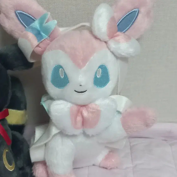 [BUNJANG] Pokemon Sylveon Doll Eevee Collection High Five Series / 포켓몬 님피아 인형 이브이 컬렉션 하이파이브 시리즈