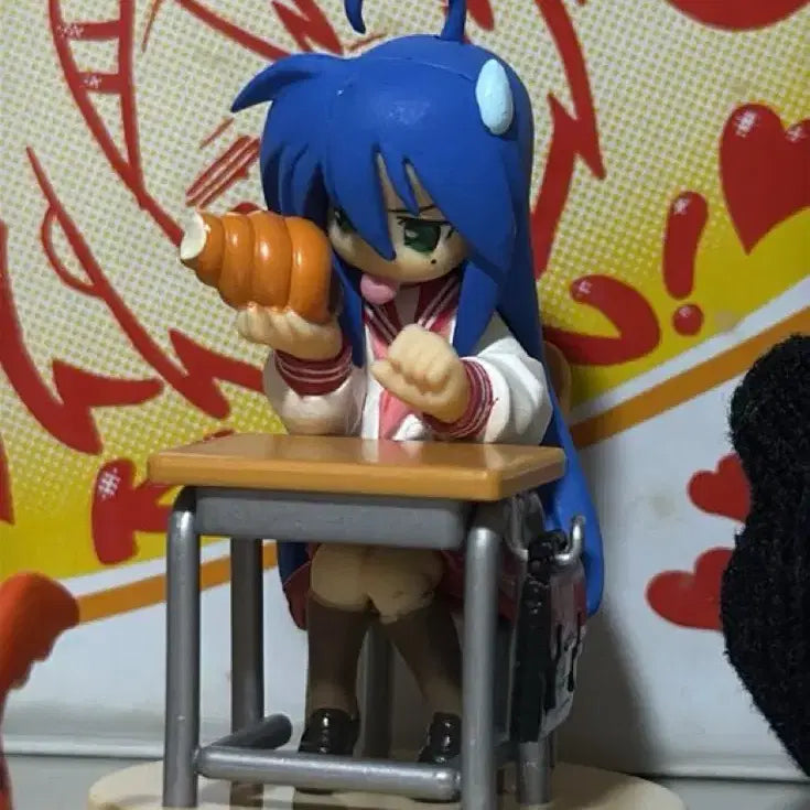 [BUNJANG] Rakista Konata Chocopan Mini Figure / 라키스타 코나타 초코소라빵 미니 피규어