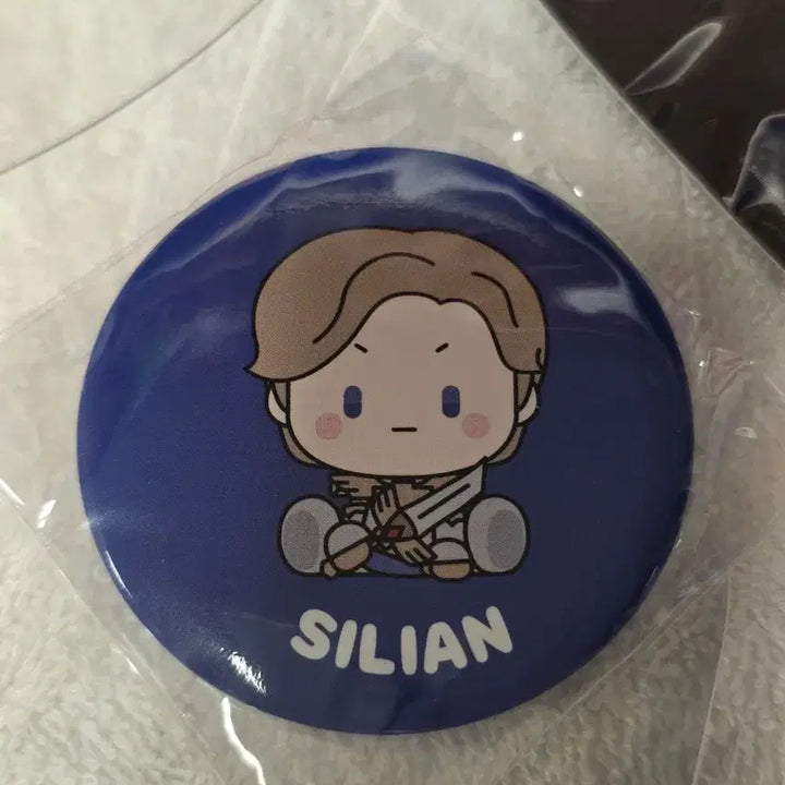 [BUNJANG] Lost Ark Silian Fan, Badge, Keyring Bundle Set / 로스트아크 실리안 부채, 뱃지, 키링 일괄