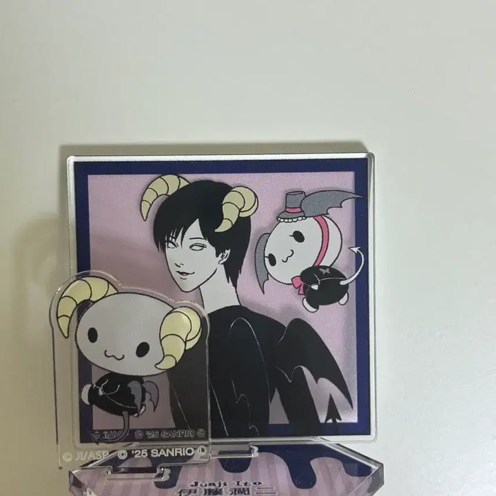 [BUNJANG] Junji Ito x Sanrio Collaboration Acrylic Standee - Crossroads Boy / 반택포함 0.2 급처)이토준지 산리오 콜라보 아크릴 사거리 소년