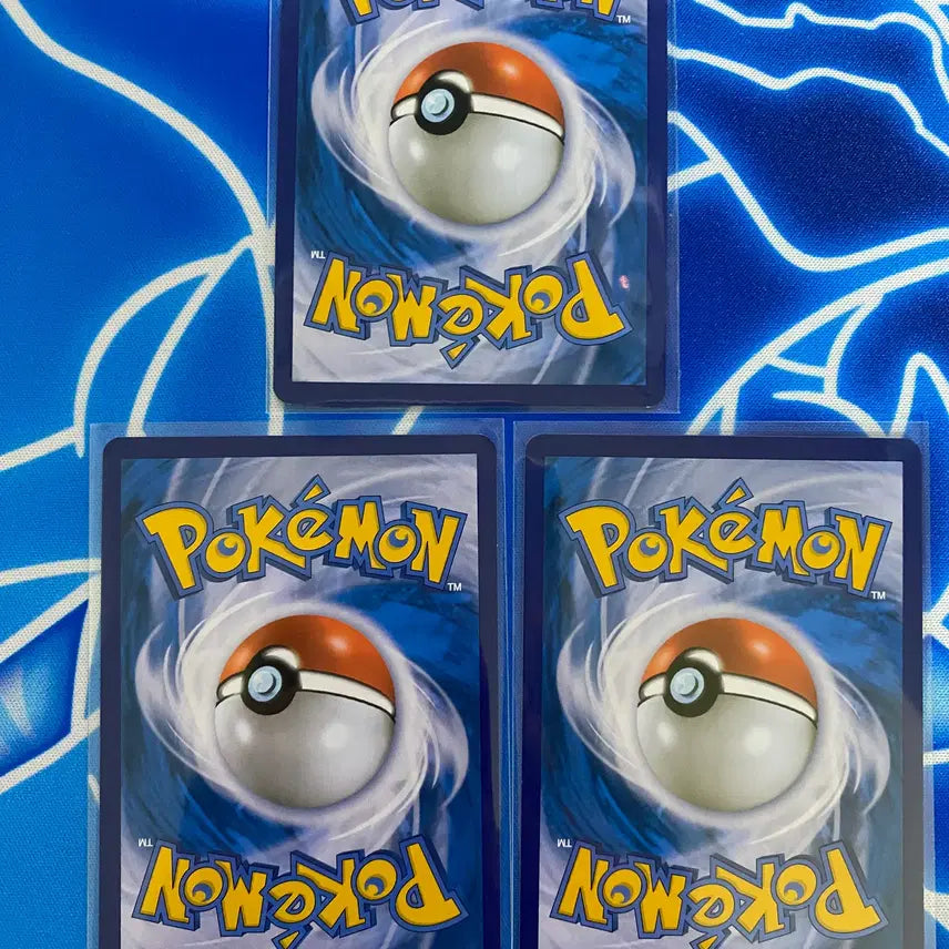 [BUNJANG] Pokemon 25th Anniversary Pikachu Card Bundle / 포켓몬카드 25주년 피카츄3장 일괄