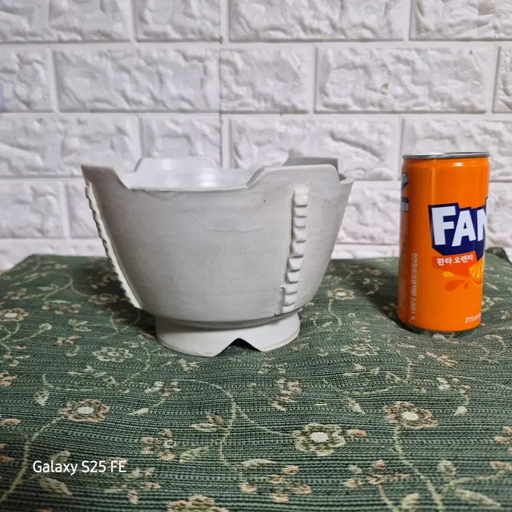 [BUNJANG] Vintage White Tone Ceramic Vase / 백자 떡제기