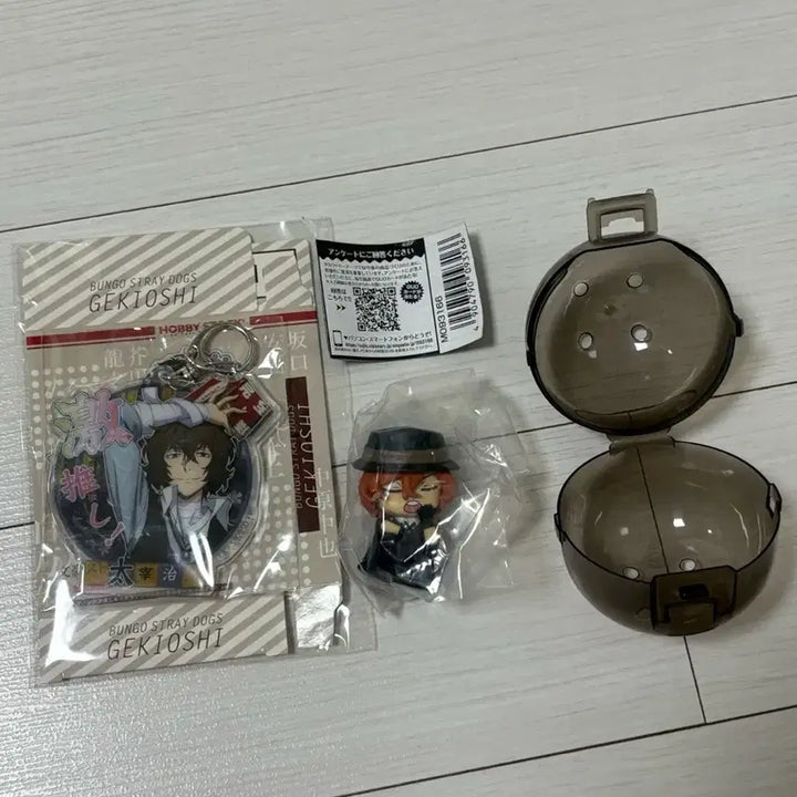 [BUNJANG] Bungo Stray Dogs Dazai &amp; Chuuya Acrylic Keychain &amp; Shoulder Buddy Bundle Set (Sealed) / 일괄) 문호 스트레이독스 다자이, 츄야 아크릴 키링, 어깨쿵 굿즈