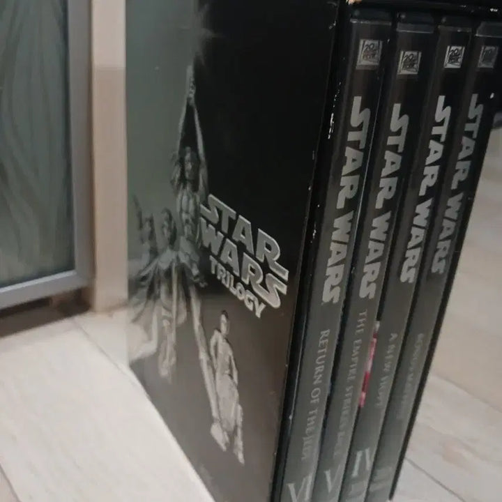 [BUNJANG] Star Wars Original Trilogy DVD Box Set (4 Disc) / 스타워즈 오리지널 트릴로지 DVD 박스세트 (4Disc / 속지 포함)