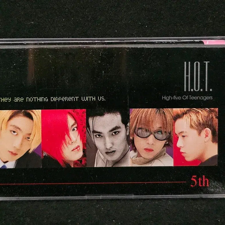 [BUNJANG] H.O.T. 5th Album Outside Castle Cassette Tape / H.O.T. 정규 5집 앨범 Outside Castle 카세트 테이프