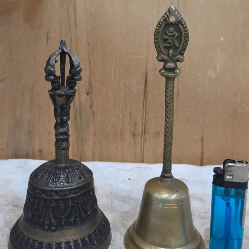 [BUNJANG] Antique Bronze Singing Bowls Set of 2 / 옛날 고급 동 요령 2점