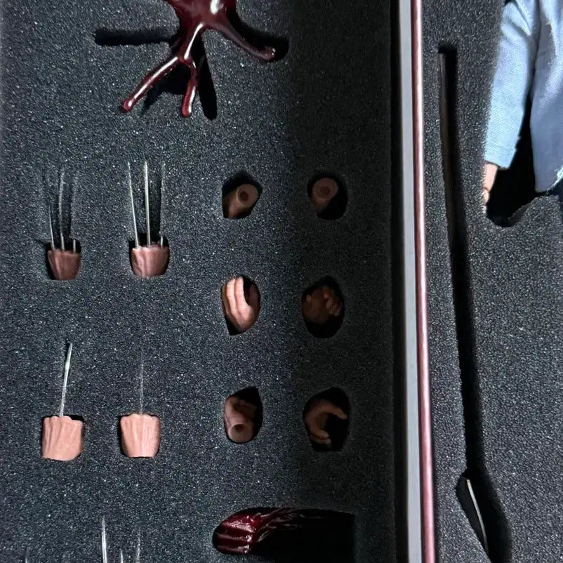 [BUNJANG] NOTA Studio Logan Wolverine 6-inch Action Figure 2-Set (Casual &amp; Suit) / NOTA 노타스튜디오 로건 울버린 2개 세트