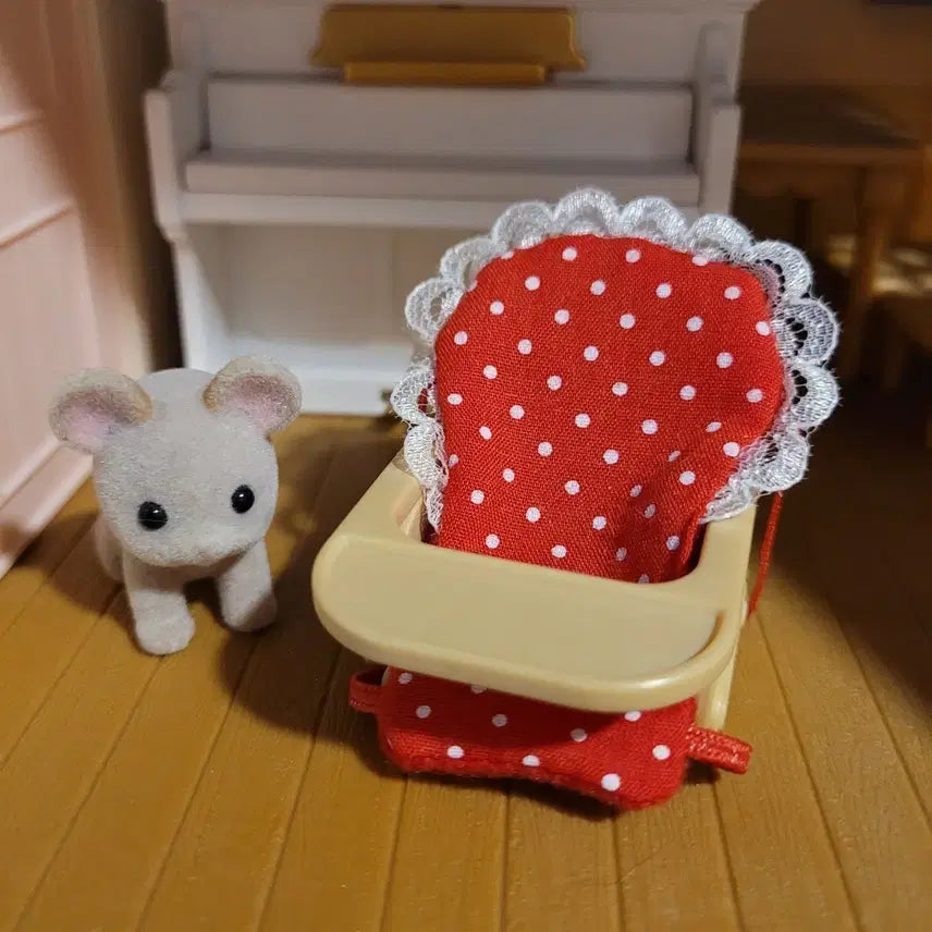 [BUNJANG] Sylvanian Families Old Baby Dining Table / 실바니안 올드 아기 식탁