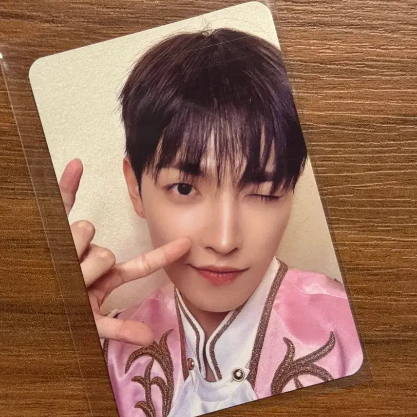 [BUNJANG] Ateez Makestar Hongjoong Cutieez Photocard / 에이티즈 메이크스타 큐티즈 홍중 포카