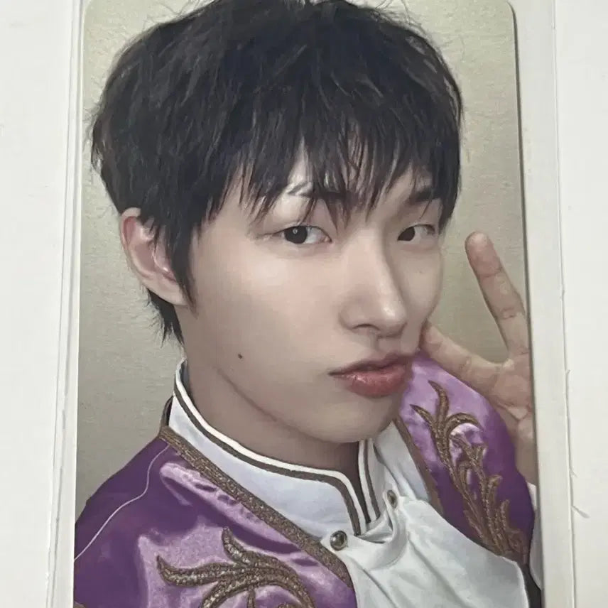 [BUNJANG] ATEEZ Makestar Exclusive Photocard (Qttiez ver.) Mingi / 에이티즈 메이크스타 단독 셀카 포토카드 (큐티즈 ver.) 민기