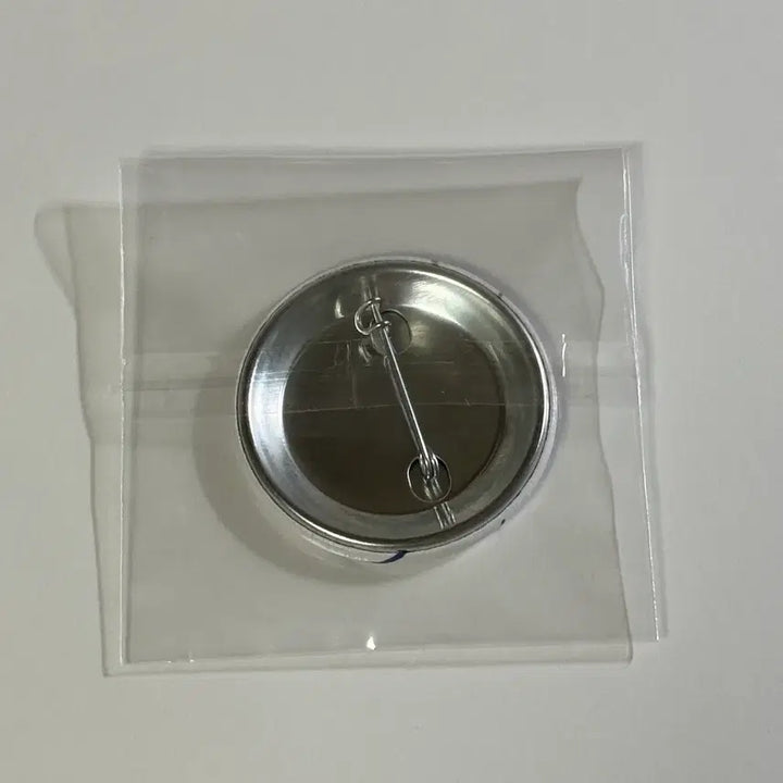 [BUNJANG] Official Hige Dandism (Higedan) Gacha Can Badge / 오피셜히게단디즘 히게단 가챠 캔뱃지
