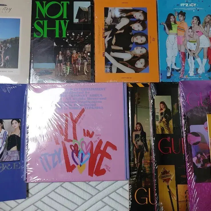 [BUNJANG] ITZY Sealed Album Bundle Set / 잇지 미개봉 앨범 일괄판매