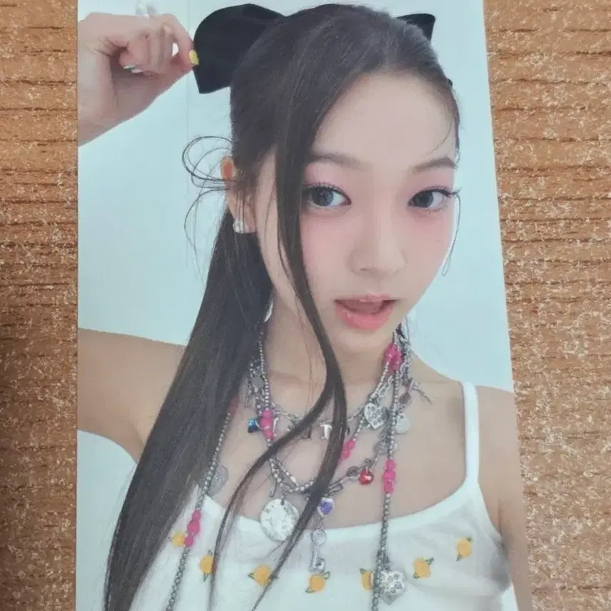 [BUNJANG] TWEED Zia Weverse POB Photocard / 튜이드 지아 위버스 특전포카 양도합니다.