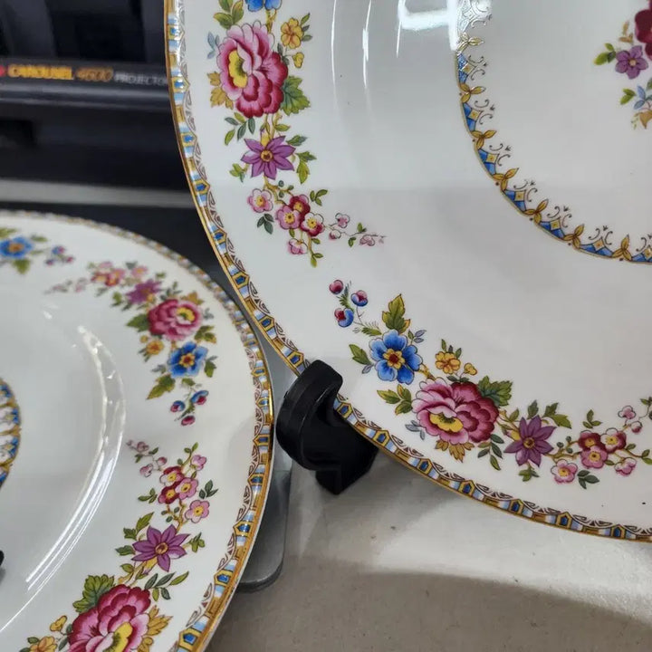 [BUNJANG] Royal Grafton Malvern Plate (Set of 2) / 영국 Royal Grafton바닦에 사용감 조금 있어요 쓸만합니다 지름27.5cm  2개에25000원