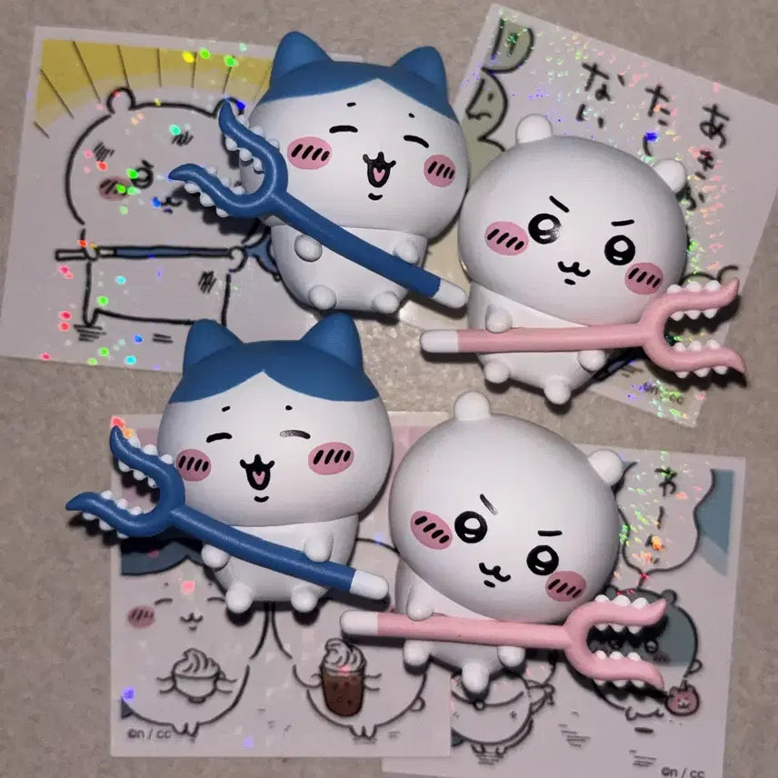 [BUNJANG] Chikawa Chii &amp; Hachi Bundle Set: Monster Extermination Figure with 2 Sticker Sets / (일괄) 먼작귀 치이카와 치이+하치 토벌 피규어 + 씰스티커 2종