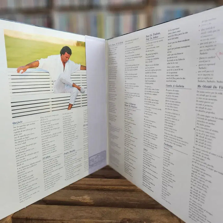 [BUNJANG] Julio Iglesias The Very Best LP / (라틴 팝, 스페인출신 훌리오 이글레시아스) Julio Iglesias - The Very Best LP