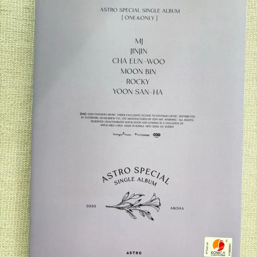 [BUNJANG] ASTRO ONE&amp;ONLY Album Postcard + Message Card Bundle Set (MJ Included) / 아스트로 원앤온리 앨범 엽서포함 팝니다 ASTRO