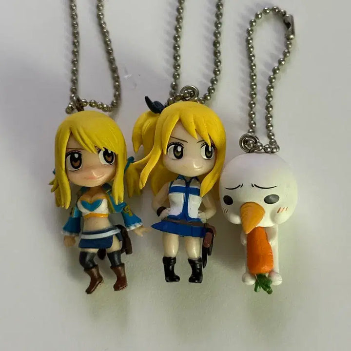 [BUNJANG] Fairy Tail Lucy &amp; Frosh Classic Keyring / 페어리테일 루시, 프루 고전 키링