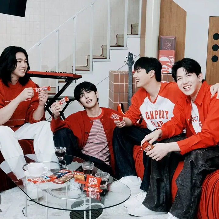 [BUNJANG] Day6 Day6s KitKat Concept GQ Korea Magazine / (새상품) 그룹 데이식스분들의 킷캣 컨셉 화보가 실린 지큐 코리아 잡지 양도합니다