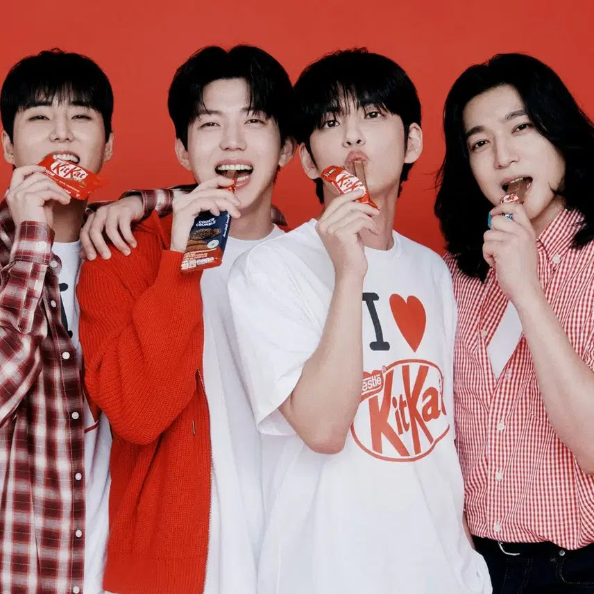 [BUNJANG] Day6 Day6s KitKat Concept GQ Korea Magazine / (새상품) 그룹 데이식스분들의 킷캣 컨셉 화보가 실린 지큐 코리아 잡지 양도합니다