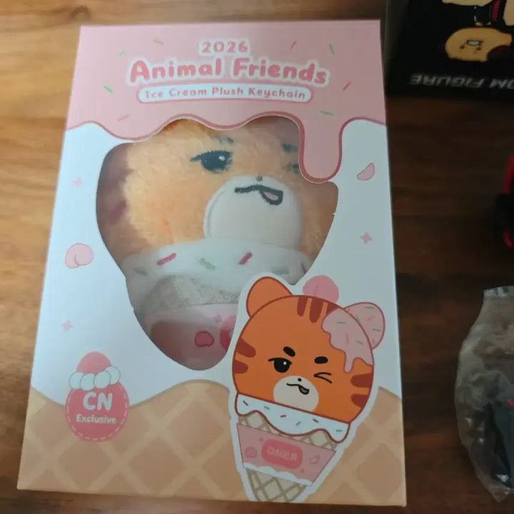 [BUNJANG] T1 Esports Owner Dolls Bundle Set (2 Types) with Photocards / T1 티원 오너 인형 2종 일괄 판매 / 중국 한정 애니멀즈 아이스크림 / 춘식이 피규어 오식이 / 포토카드 포함